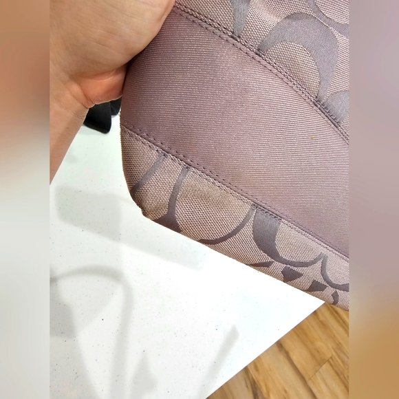 Coach Signature Stripe Tote Bag purse, Lavender with patent leather trim F19046 - Picture 8 of 10